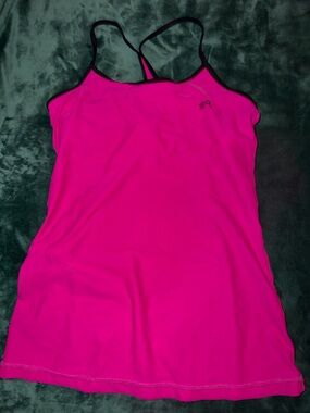 Women’s Performance Pink Tank Top -